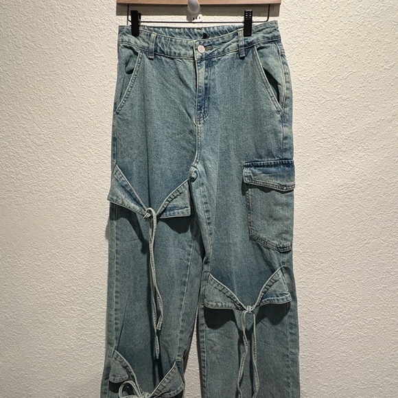 Cider Jeans Womens XS Wide Leg Mid‎ Rise Bowknot Tie Cargo Jean Light Wash Blue - Picture 5 of 8